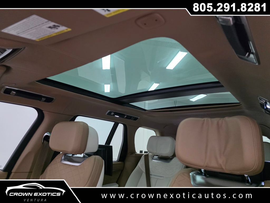 Used 2023 Land Rover Range Rover SV AWD/4WD image 28