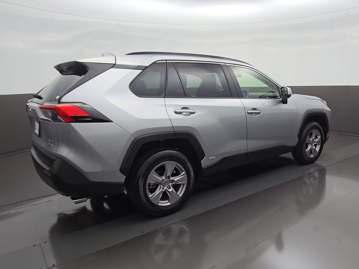 Certified 2025 Toyota RAV4 XLE w/ Convenience Package AWD/4WD image 10
