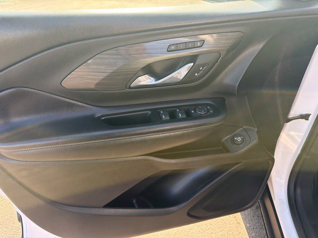 Used 2023 GMC Terrain SLT FWD image 24