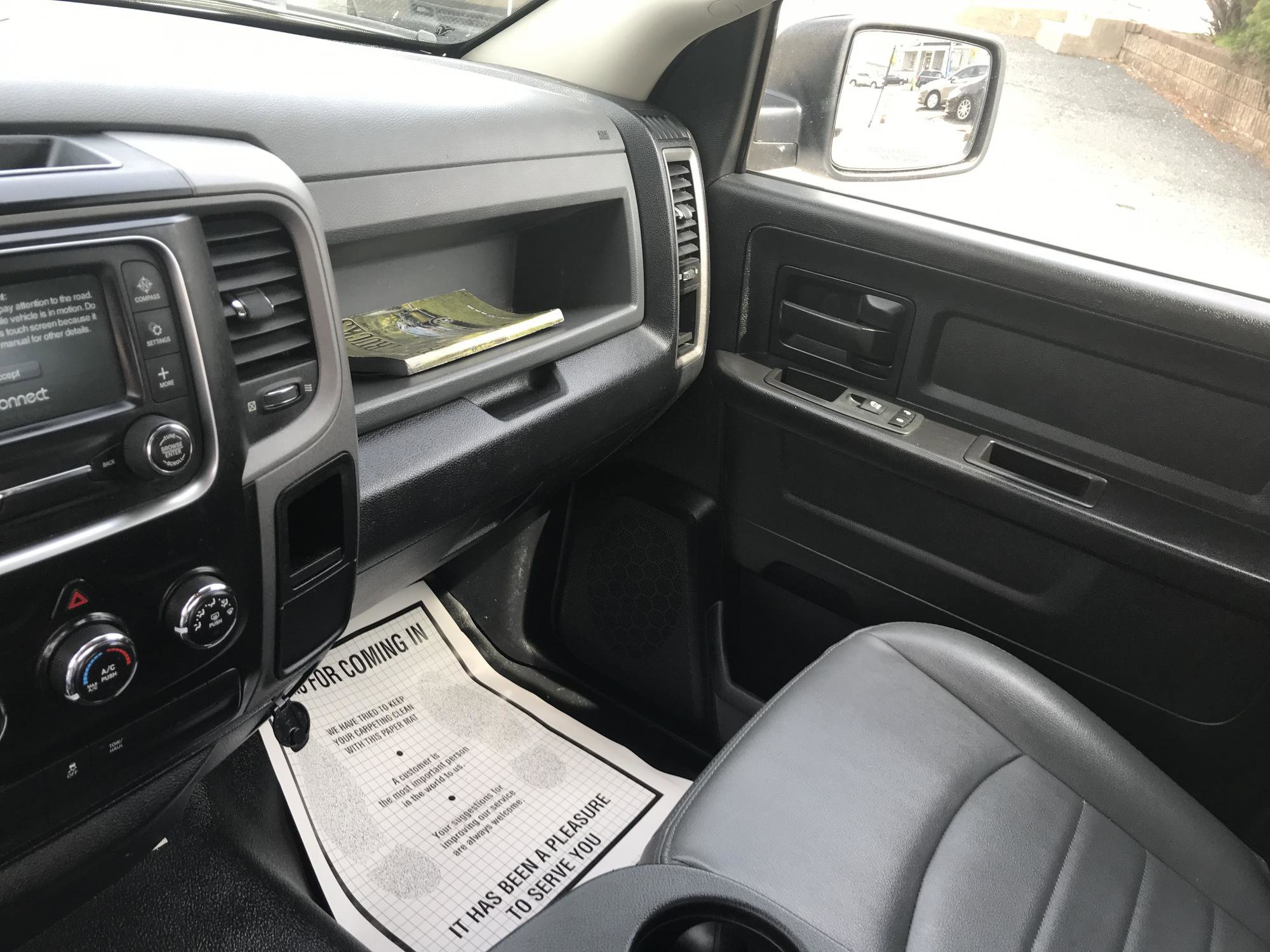 Used 2016 RAM 1500 ST RWD image 16