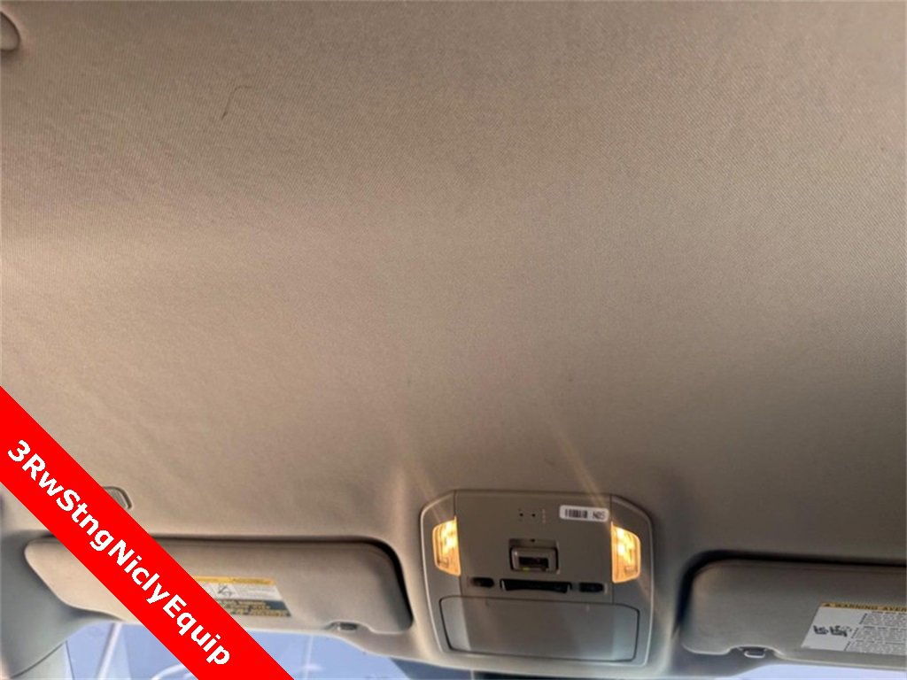 Used 2023 Toyota Highlander LE image 16