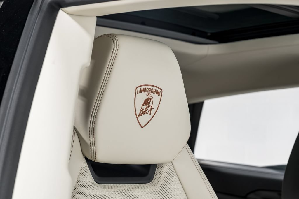 Used 2024 Lamborghini Urus S AWD/4WD image 40