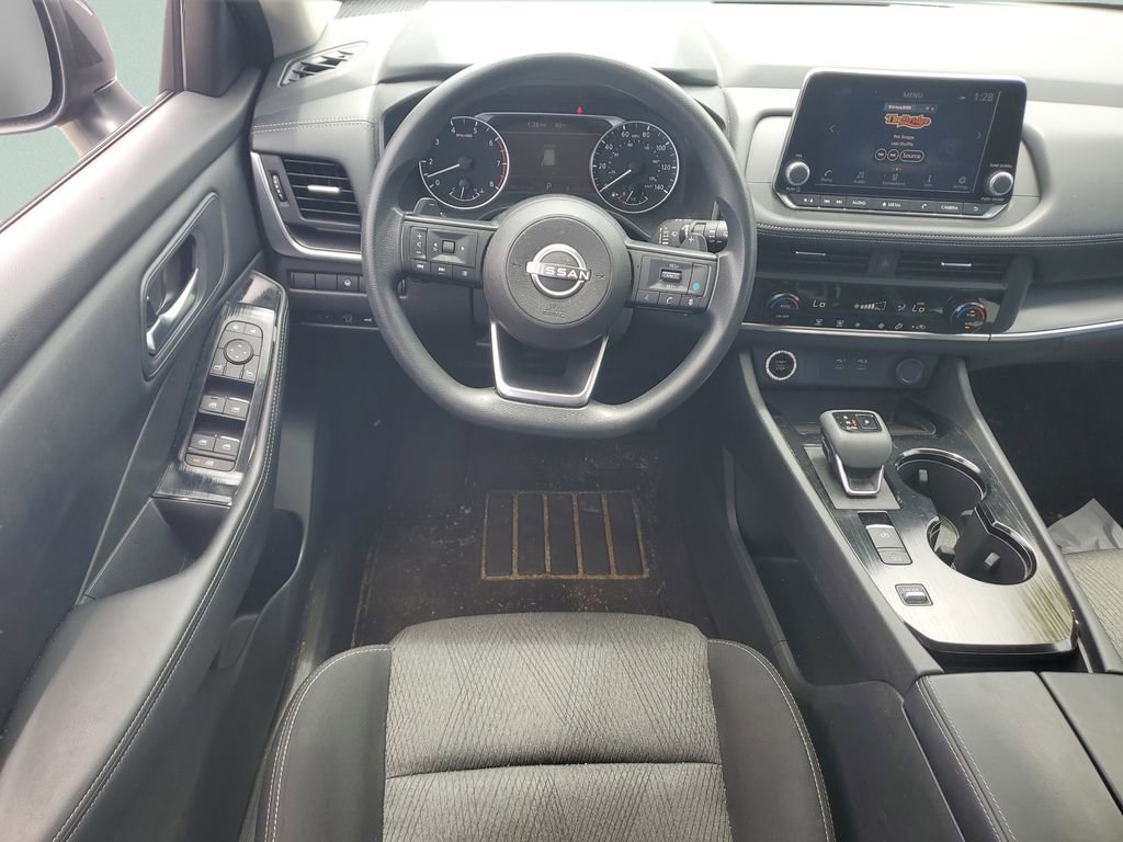 Used 2024 Nissan Rogue SV image 21