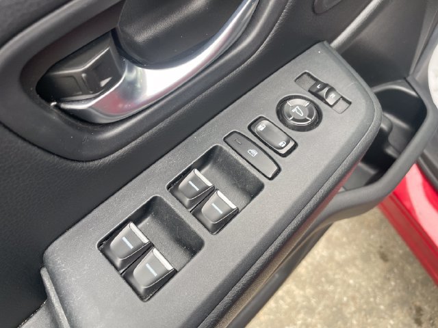 Used 2025 Honda Pilot Touring image 21