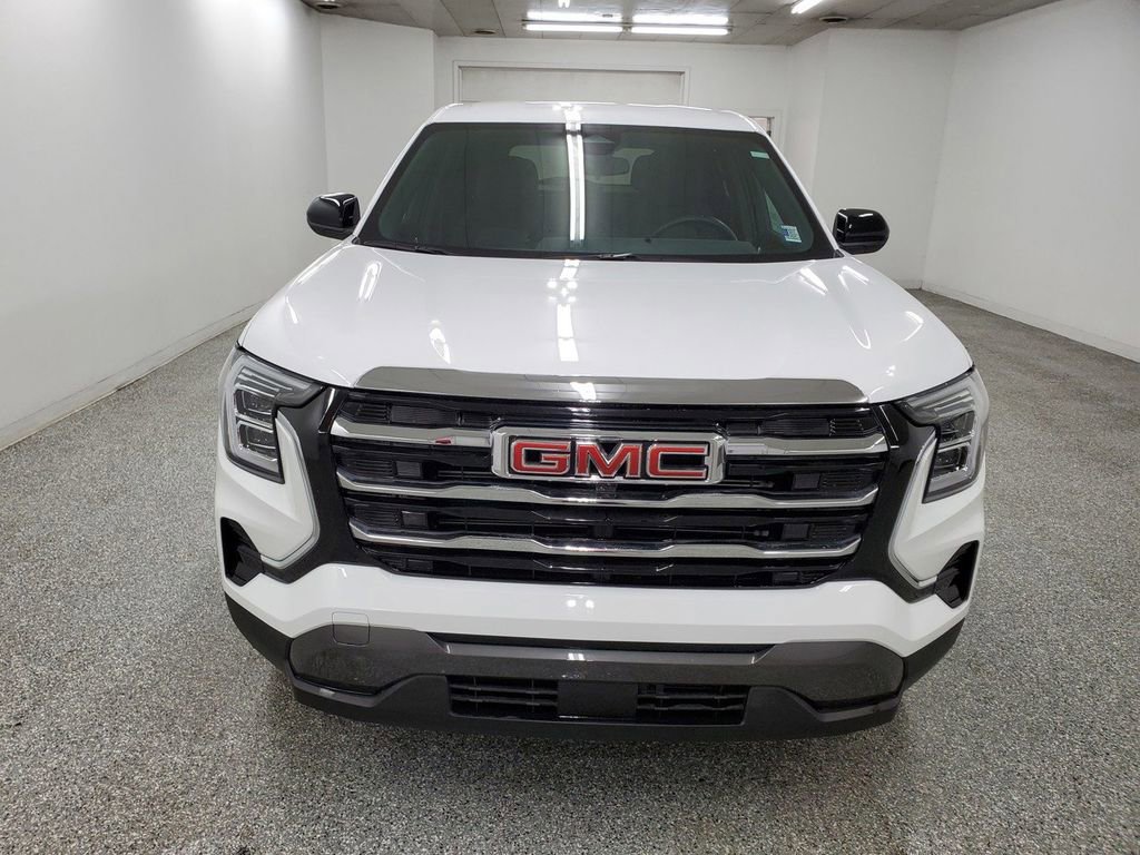 Used 2025 GMC Terrain Elevation image 2