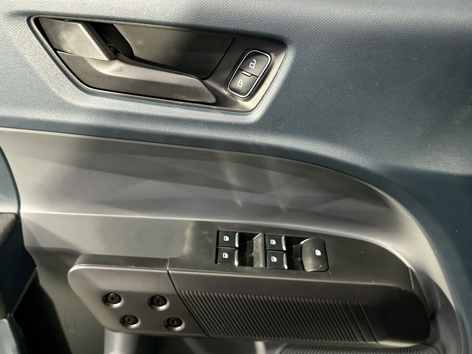 New 2026 Ford Maverick XL image 15