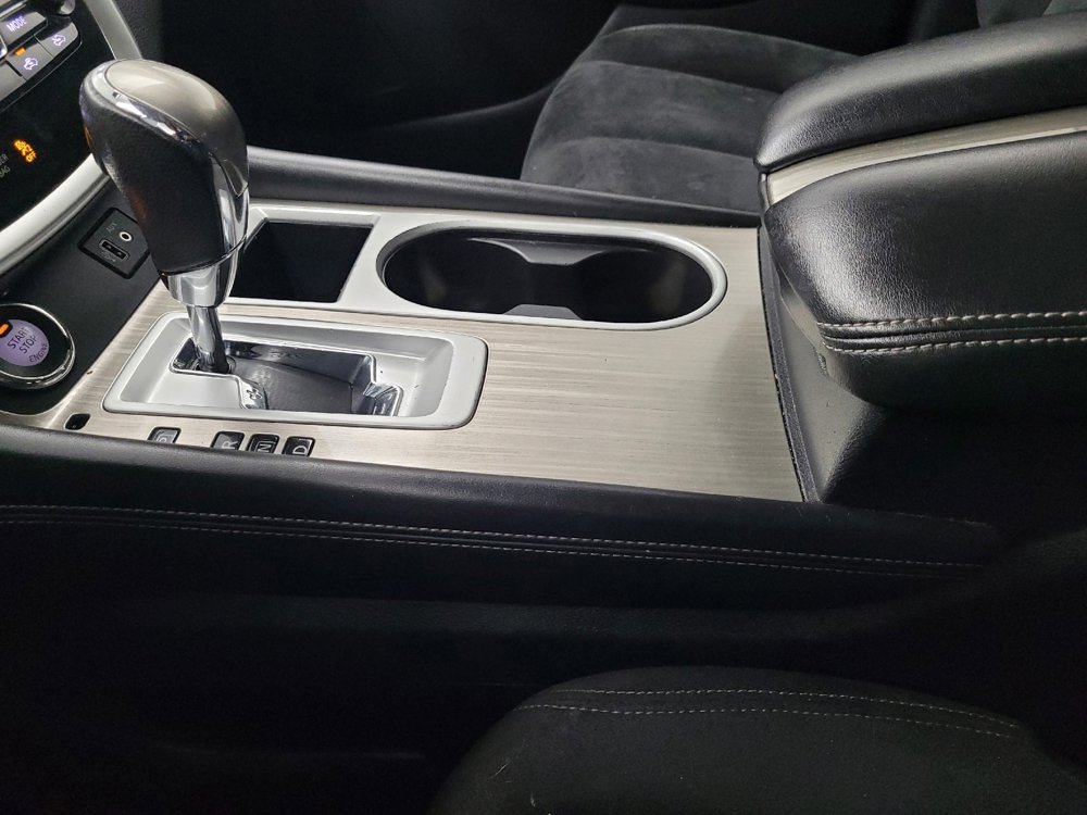 Used 2018 Nissan Murano SV image 26