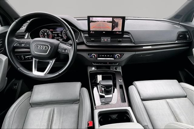 Used 2023 Audi Q5 2.0T Premium Plus w/ Premium Plus Package AWD/4WD image 15