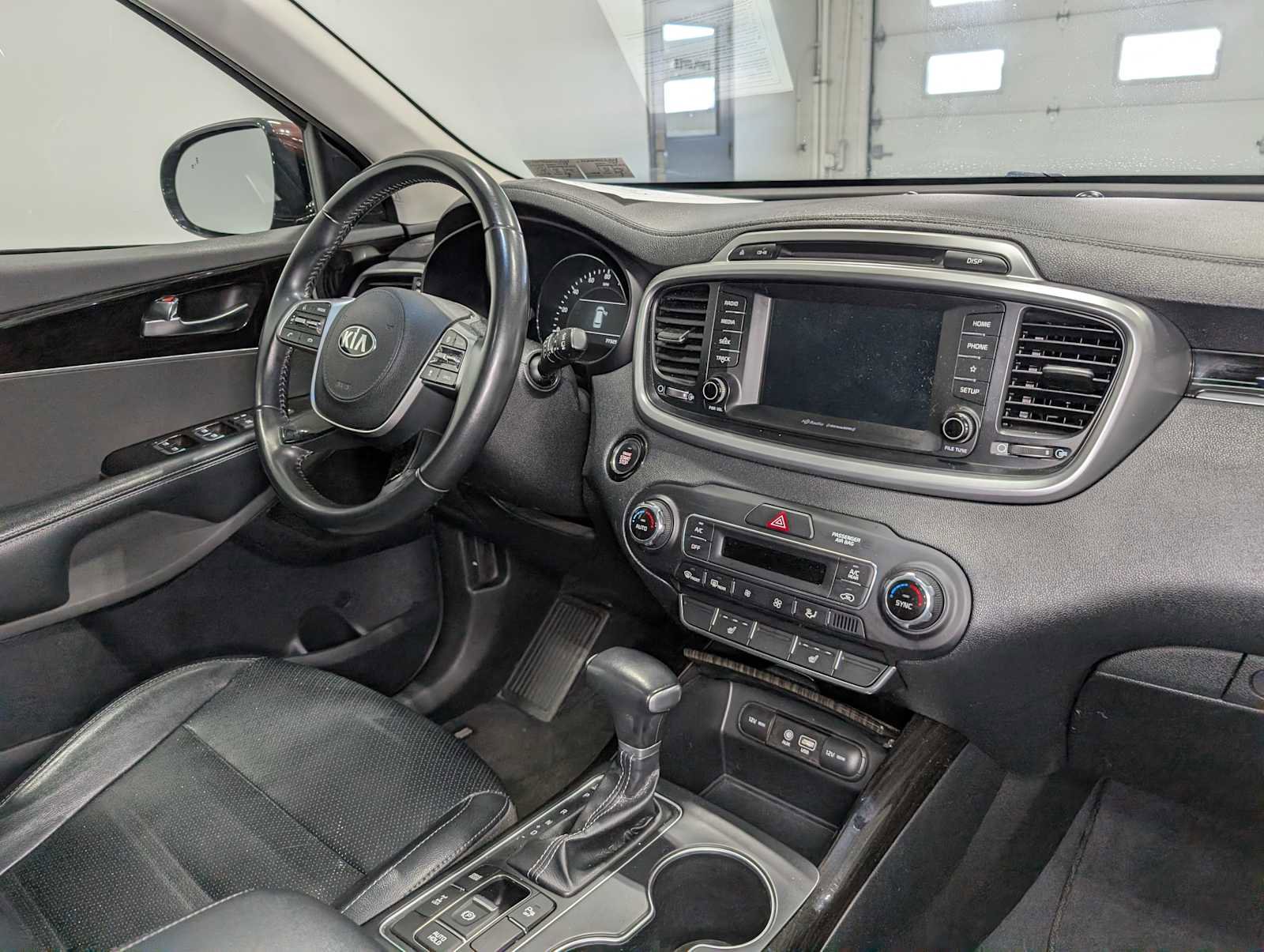 Used 2019 Kia Sorento EX image 43