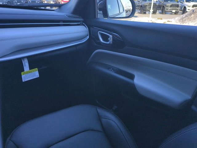 New 2026 Jeep Compass Limited image 17