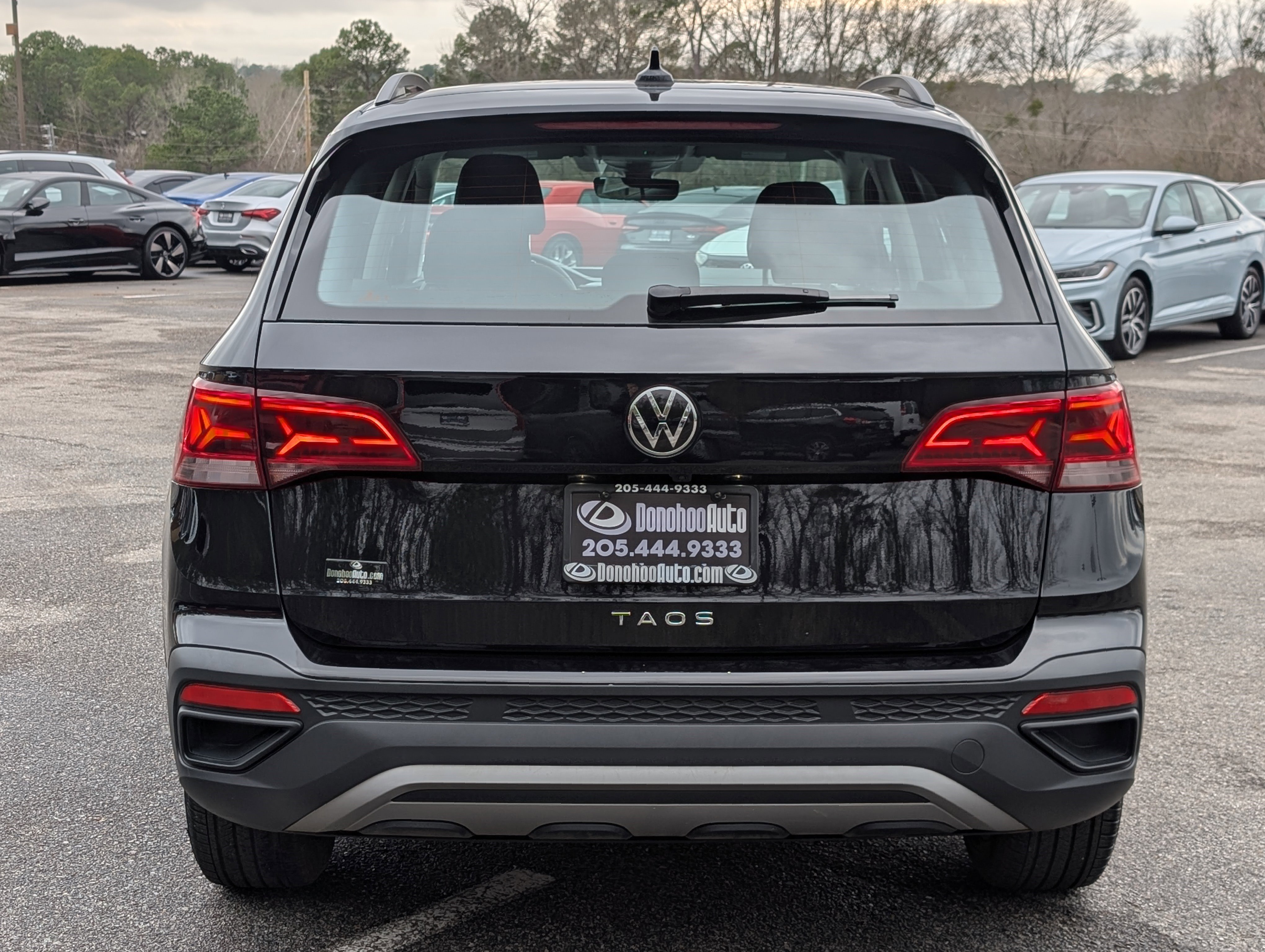 Used 2024 Volkswagen Taos S image 8