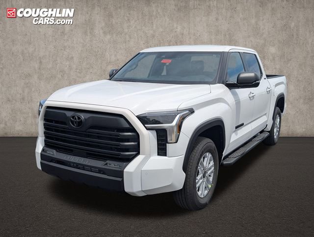 New 2026 Toyota Tundra SR5 w/ SR5 Premium Package AWD/4WD video 3