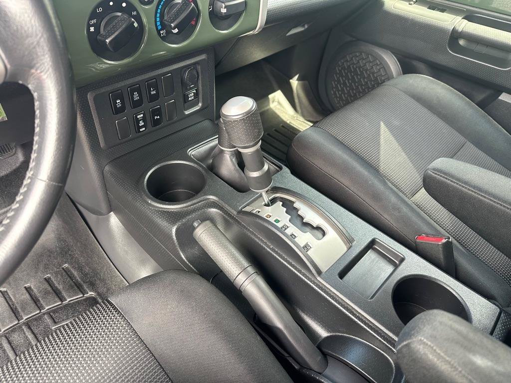 Used 2014 Toyota FJ Cruiser 4WD w/ Upgrade Package image 22
