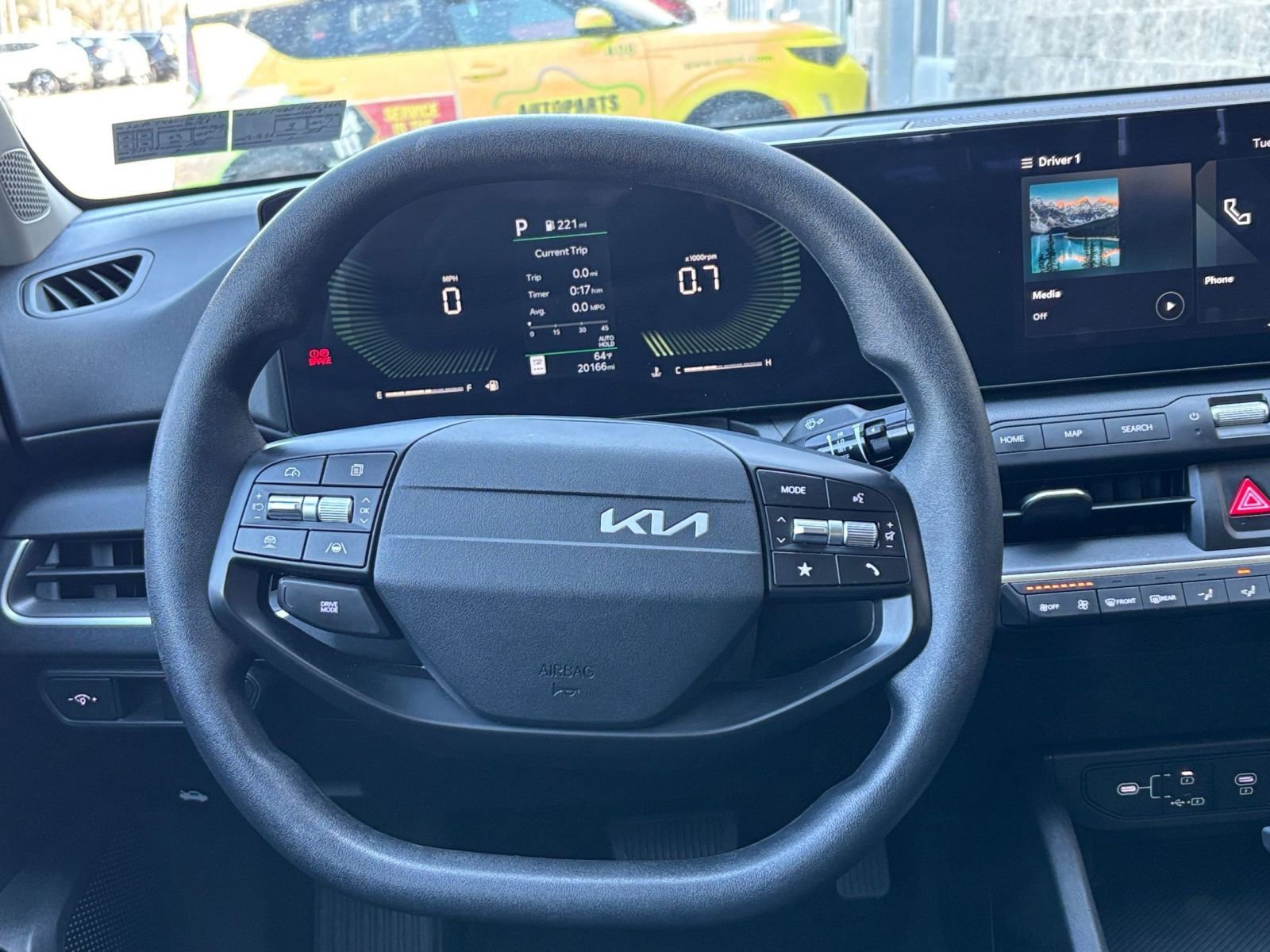 Used 2025 Kia K4 FWD image 29