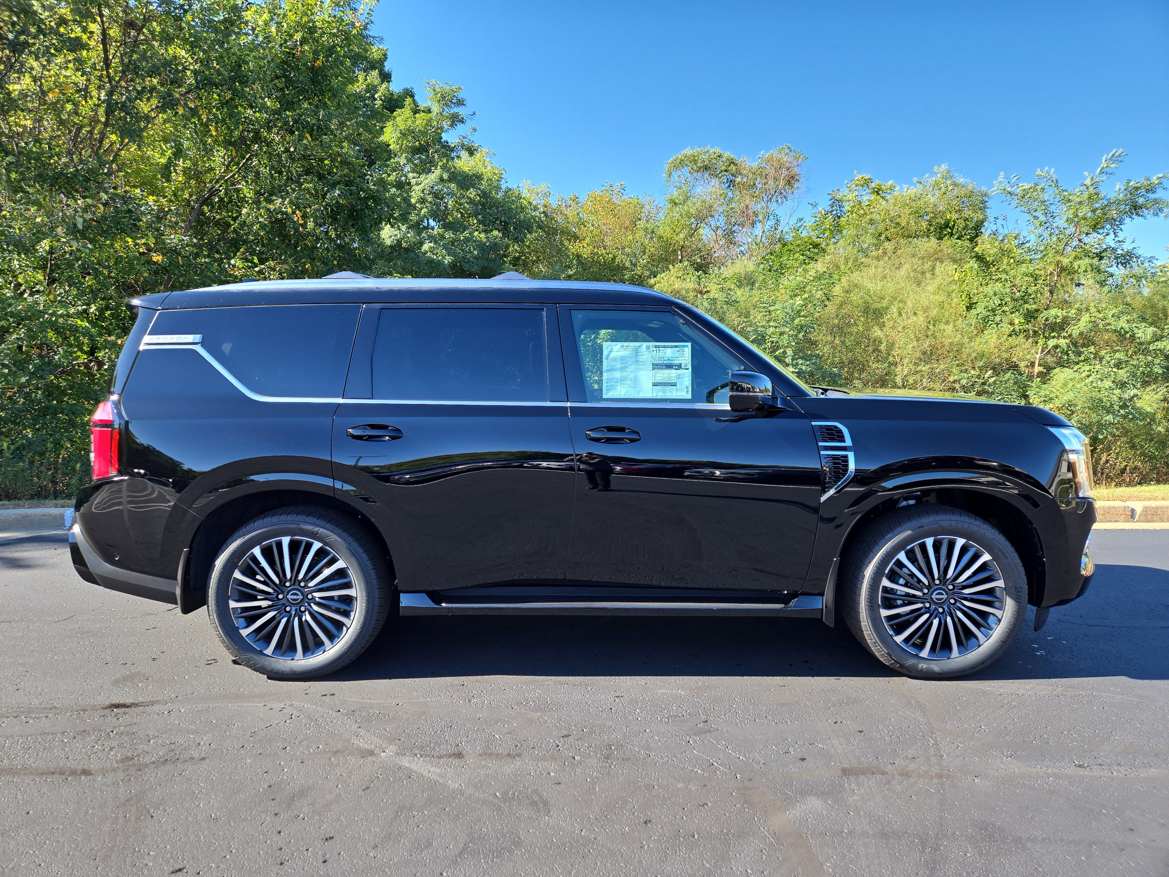 New 2026 Nissan Armada Platinum Reserve w/ Convenience Package image 2