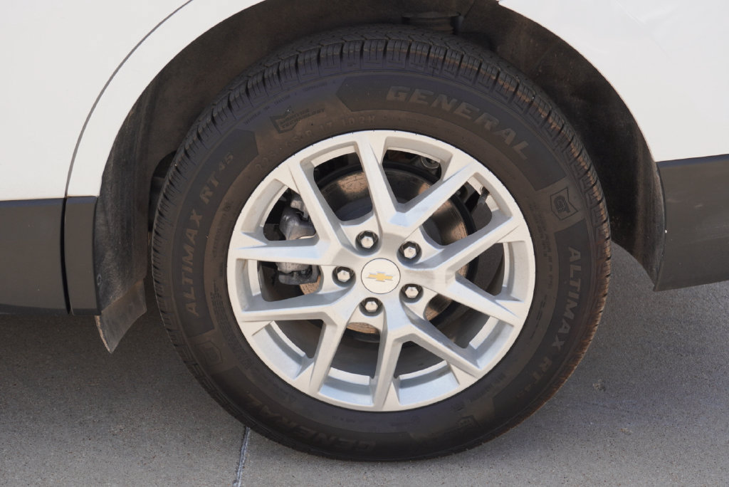 Used 2023 Chevrolet Equinox LT AWD/4WD image 10