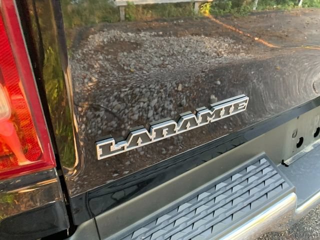 Used 2023 RAM 1500 Laramie AWD/4WD image 5