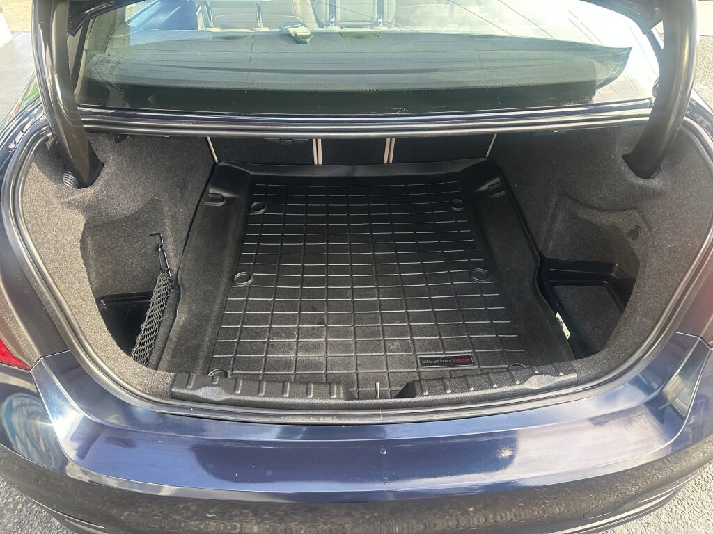 Used 2017 BMW 330i xDrive Sedan image 12