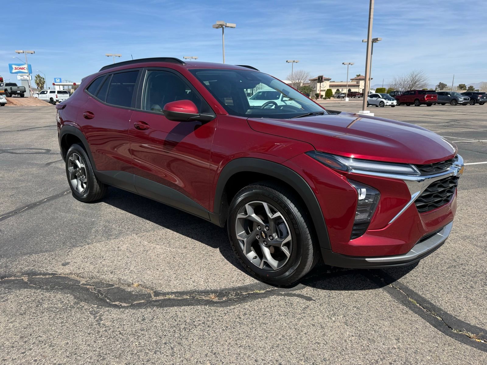 Used 2024 Chevrolet Trax LT image 3