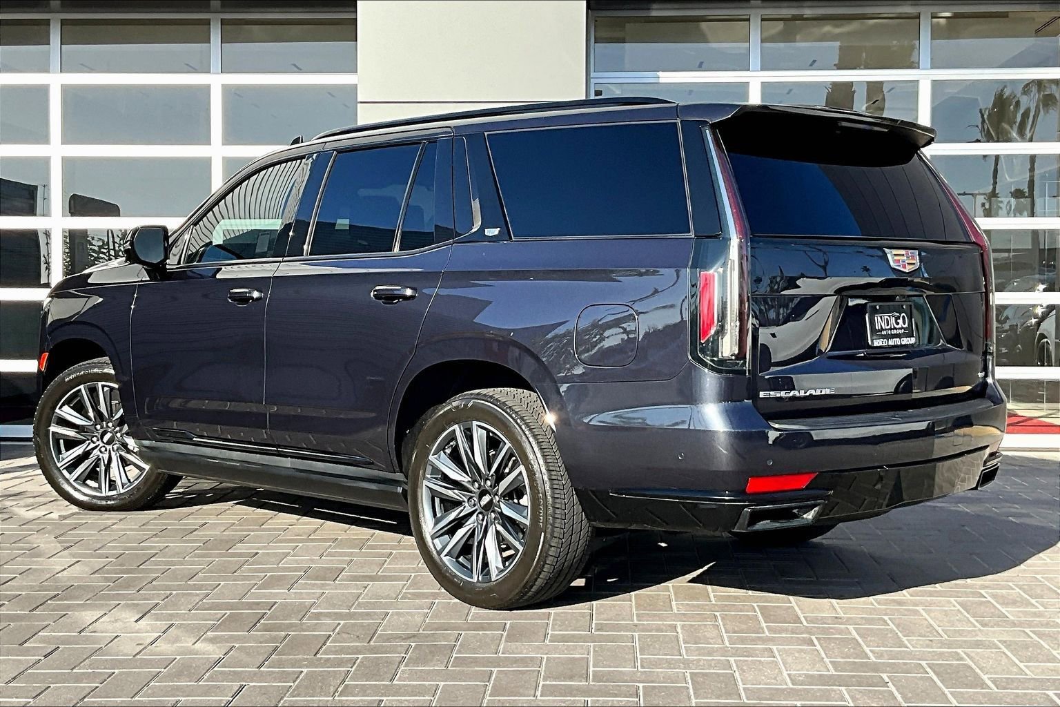 Used 2023 Cadillac Escalade Sport Platinum AWD/4WD image 12