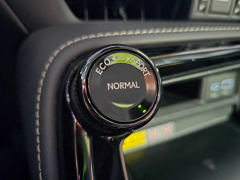 Used 2025 Lexus NX 250 FWD image 23