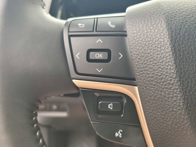 Used 2025 Toyota Crown Signia image 27