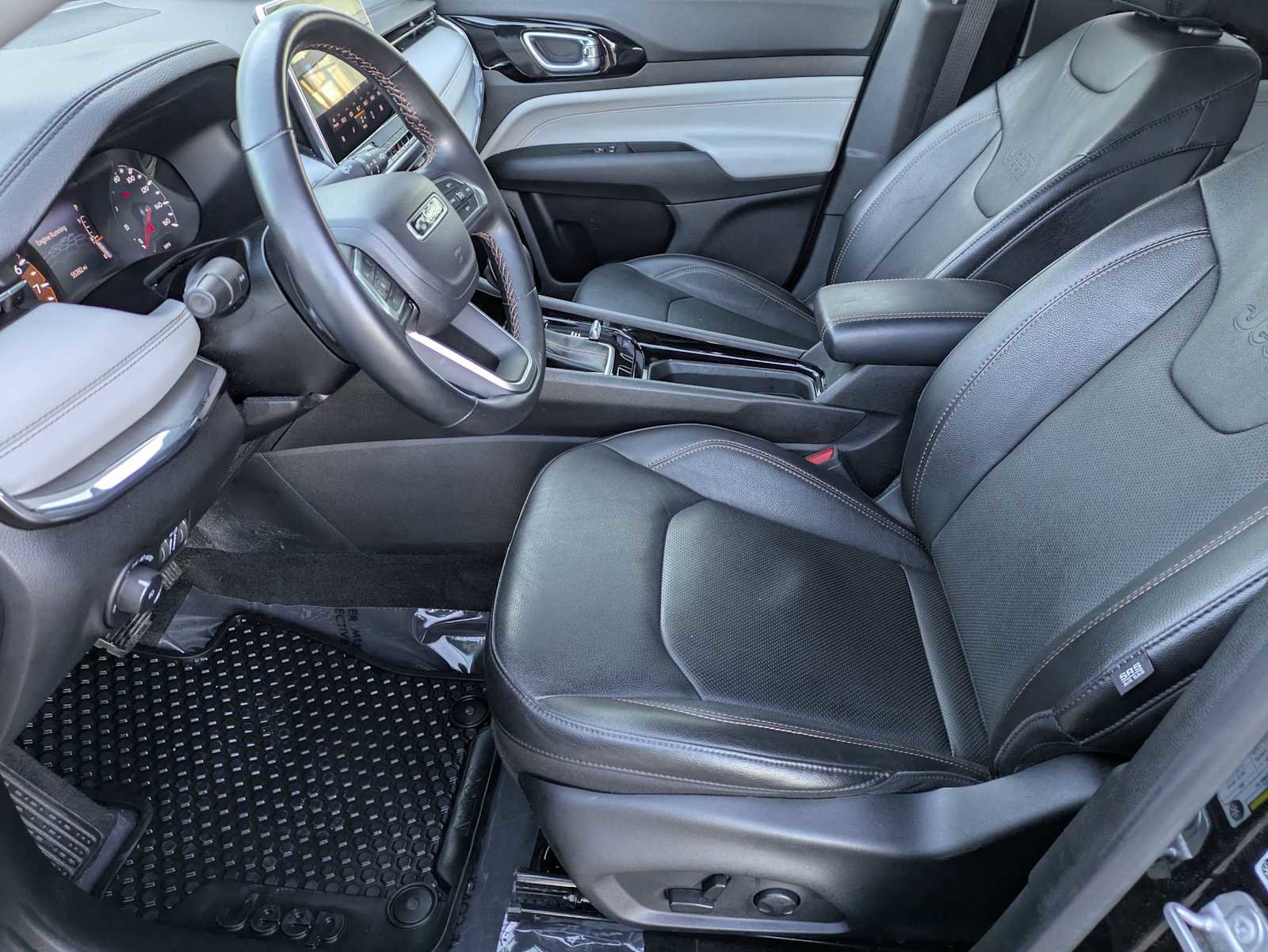 Used 2022 Jeep Compass Limited image 14