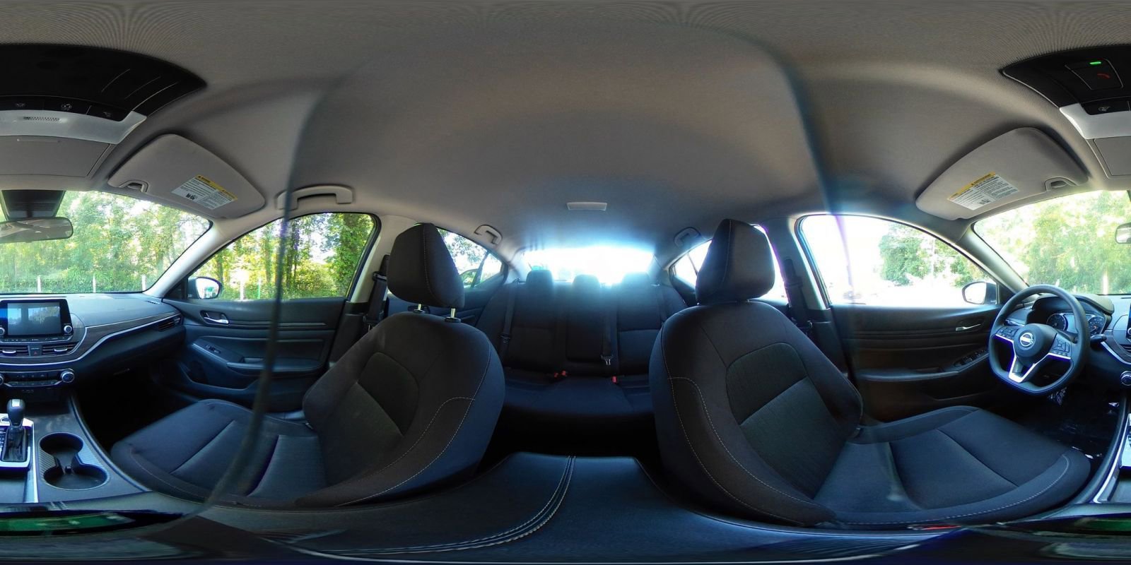 Used 2025 Nissan Altima 2.5 SV FWD image 42