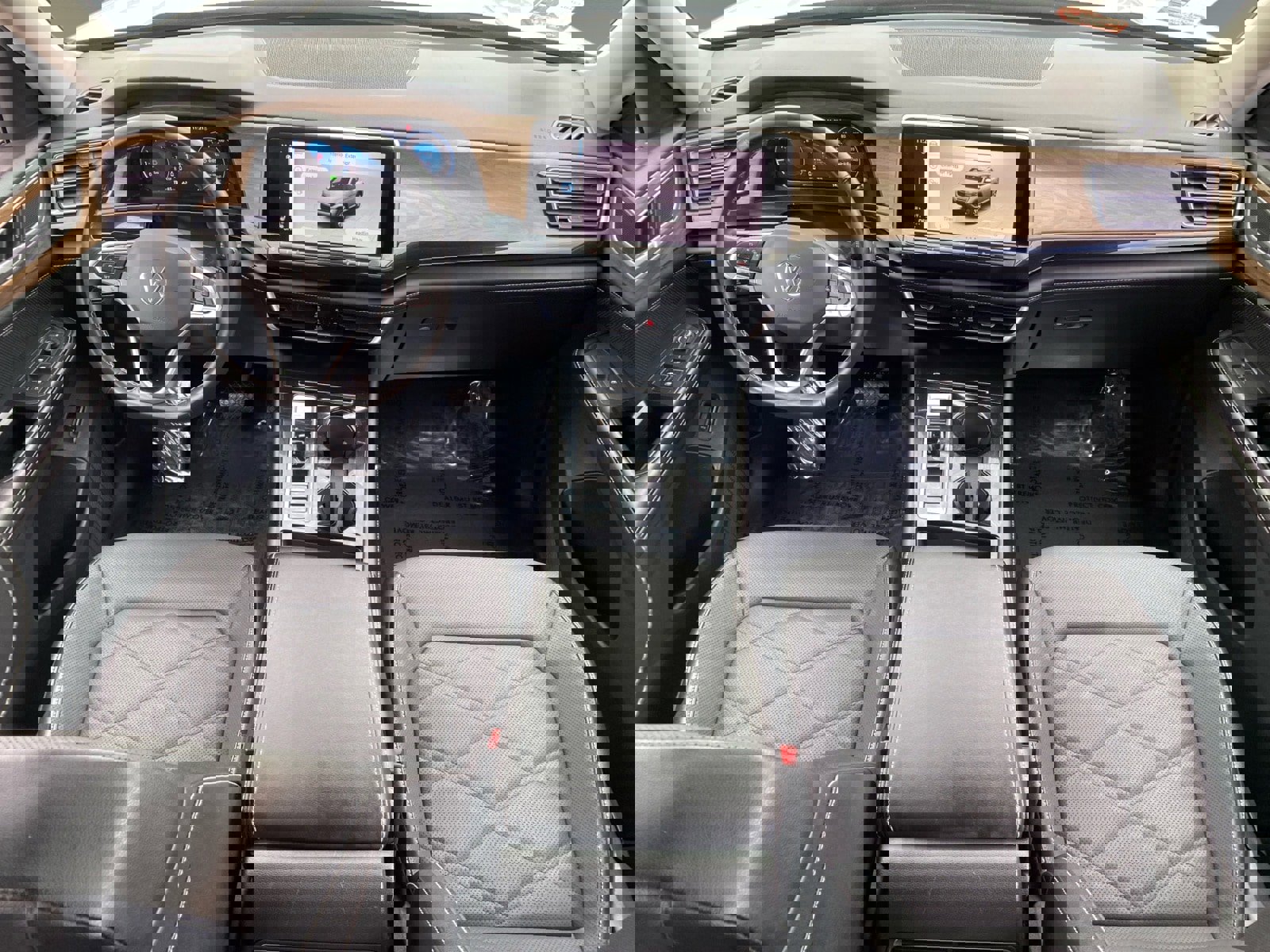 Used 2024 Volkswagen Atlas SE image 10