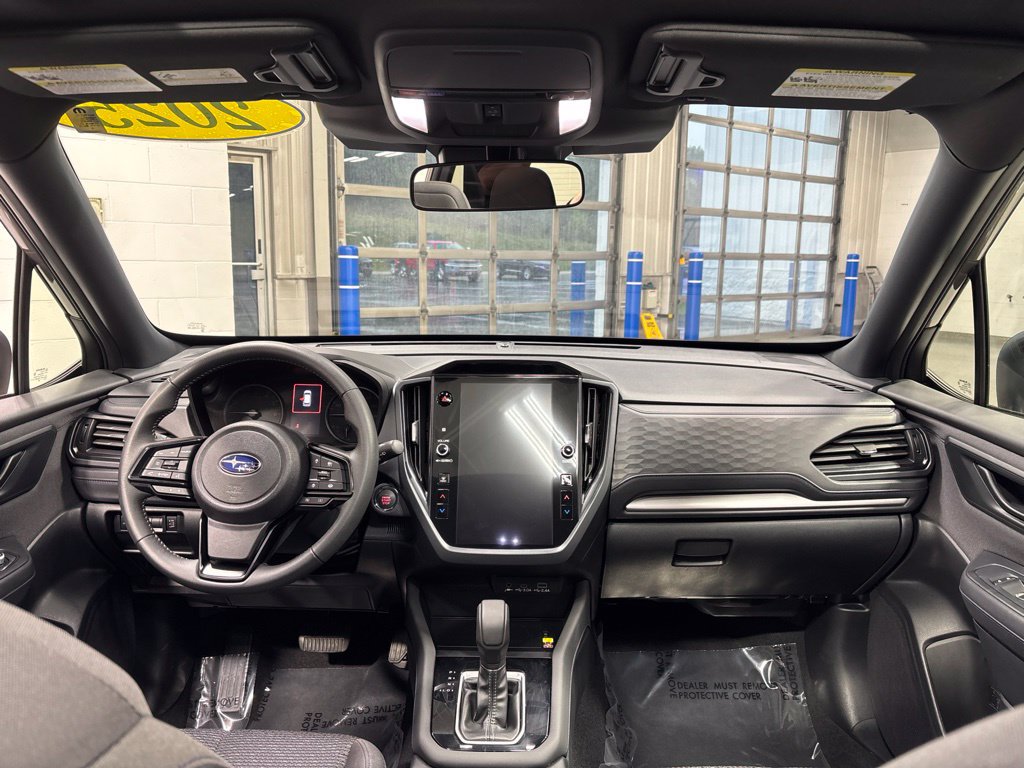 Used 2025 Subaru Forester Premium AWD/4WD image 13