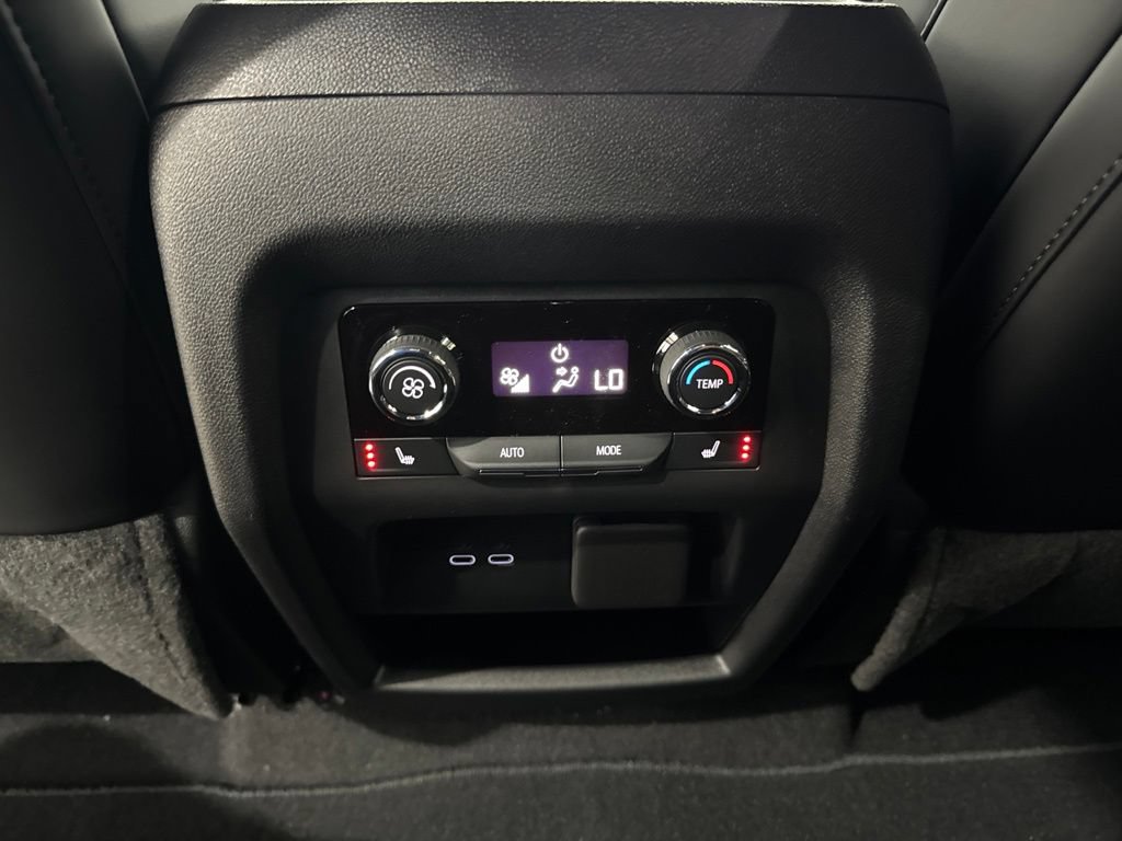 New 2027 Chevrolet Traverse RS AWD/4WD image 25