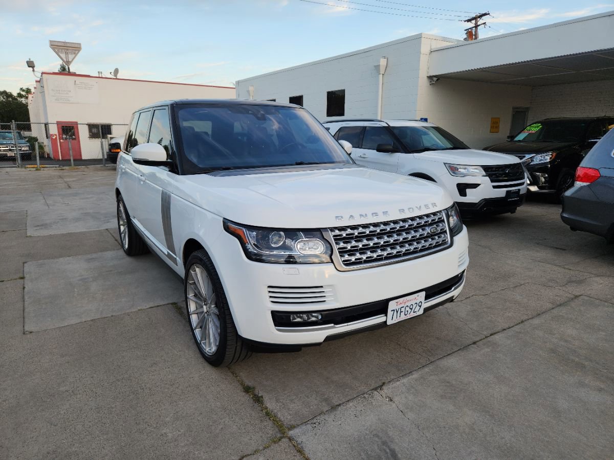 Used 2017 Land Rover Range Rover Supercharged AWD/4WD image 7