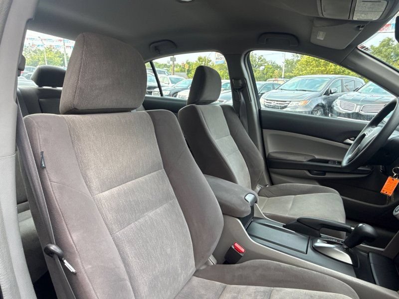 Used 2009 Honda Accord LX-P image 18