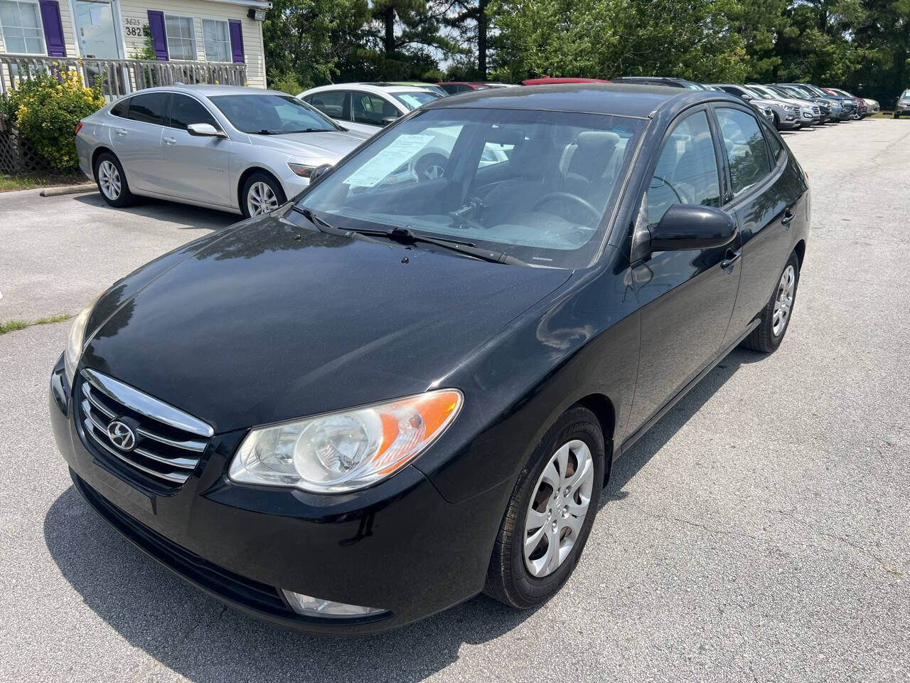 Used 2010 Hyundai Elantra GLS FWD image 2
