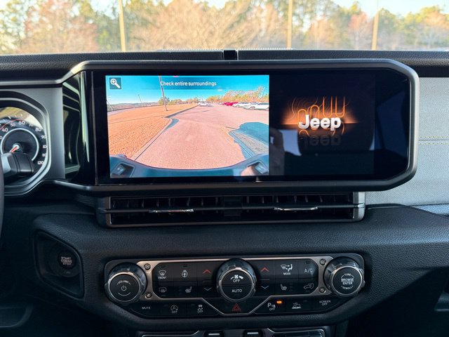 New 2026 Jeep Gladiator Sport AWD/4WD image 19