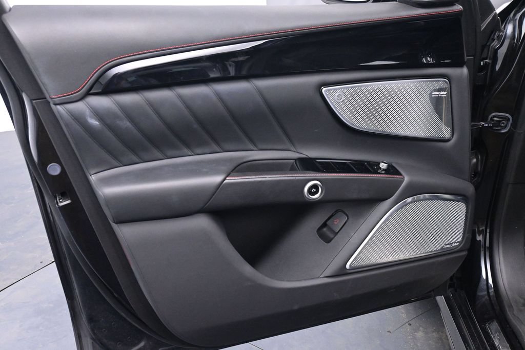 Used 2023 Maserati Grecale Modena AWD/4WD image 13