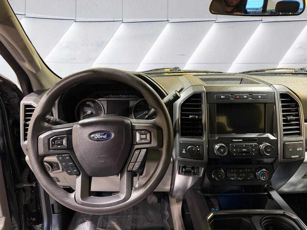 Used 2020 Ford F250 XLT w/ XLT Premium Package AWD/4WD image 10
