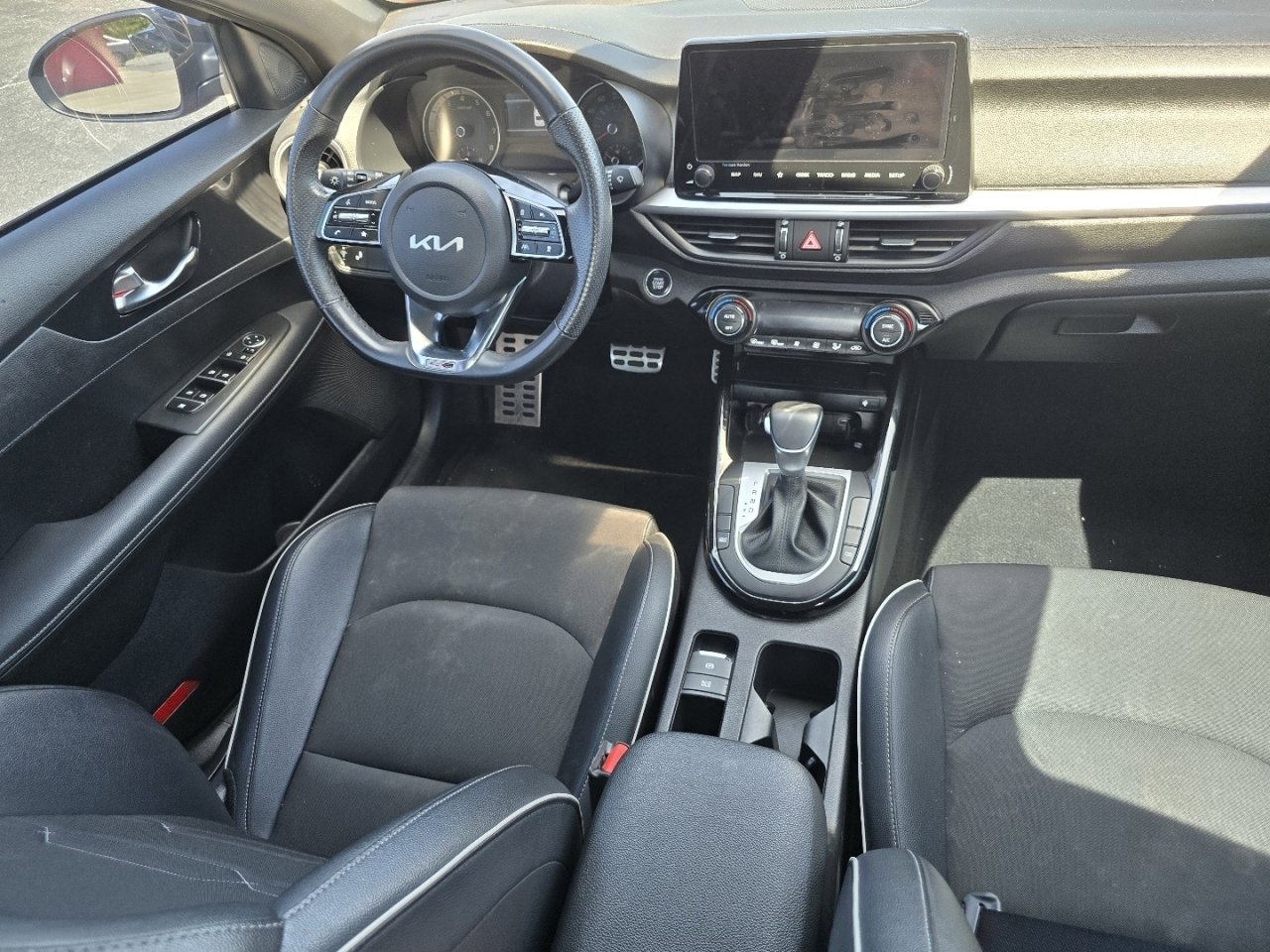 Used 2023 Kia Forte GT-Line w/ GT-Line Premium Package FWD image 24