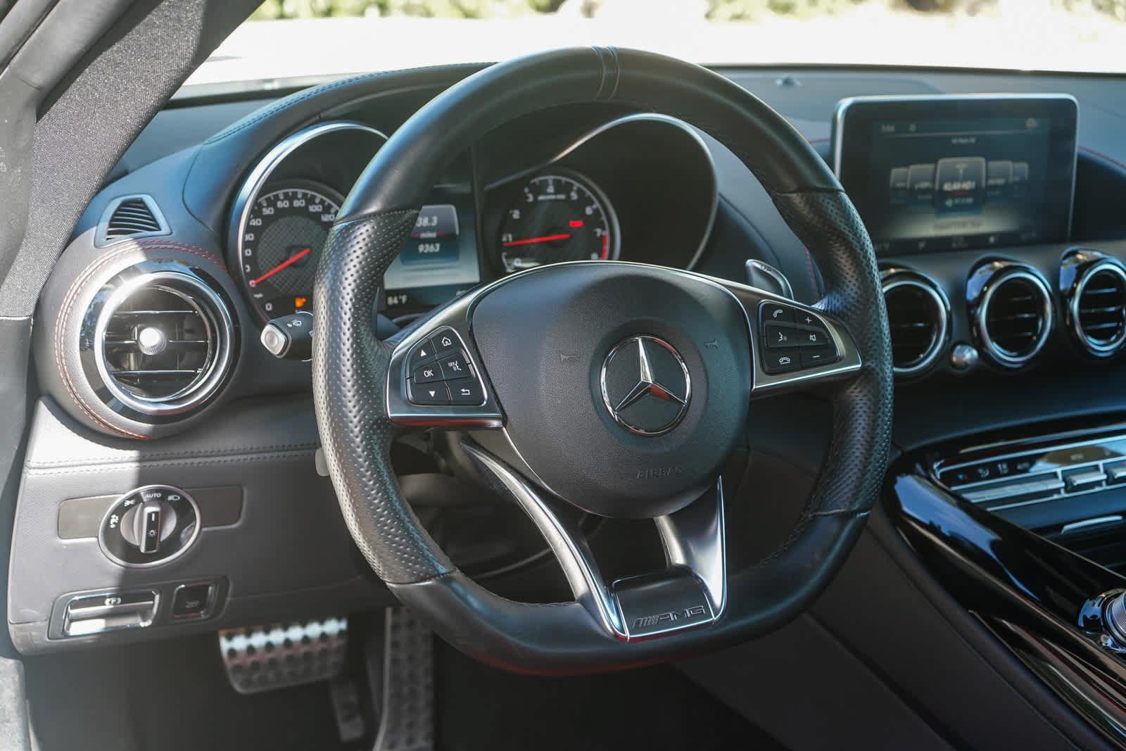 Used 2017 Mercedes-Benz AMG GT Coupe image 15
