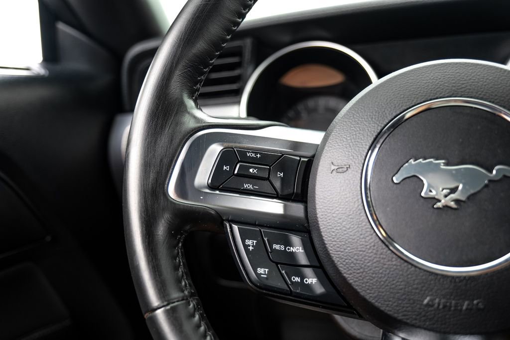 Used 2022 Ford Mustang GT RWD image 12