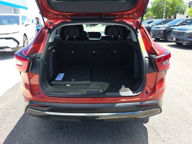Used 2024 Chevrolet Trax ACTIV w/ Driver Confidence Package FWD image 33
