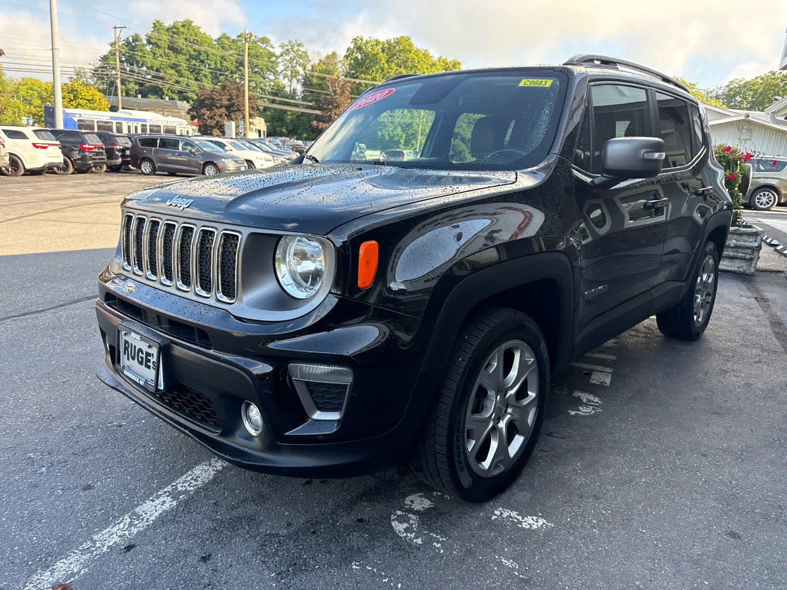 Used 2020 Jeep Renegade Limited w/ UConnect 8.4 Nav Group AWD/4WD image 8