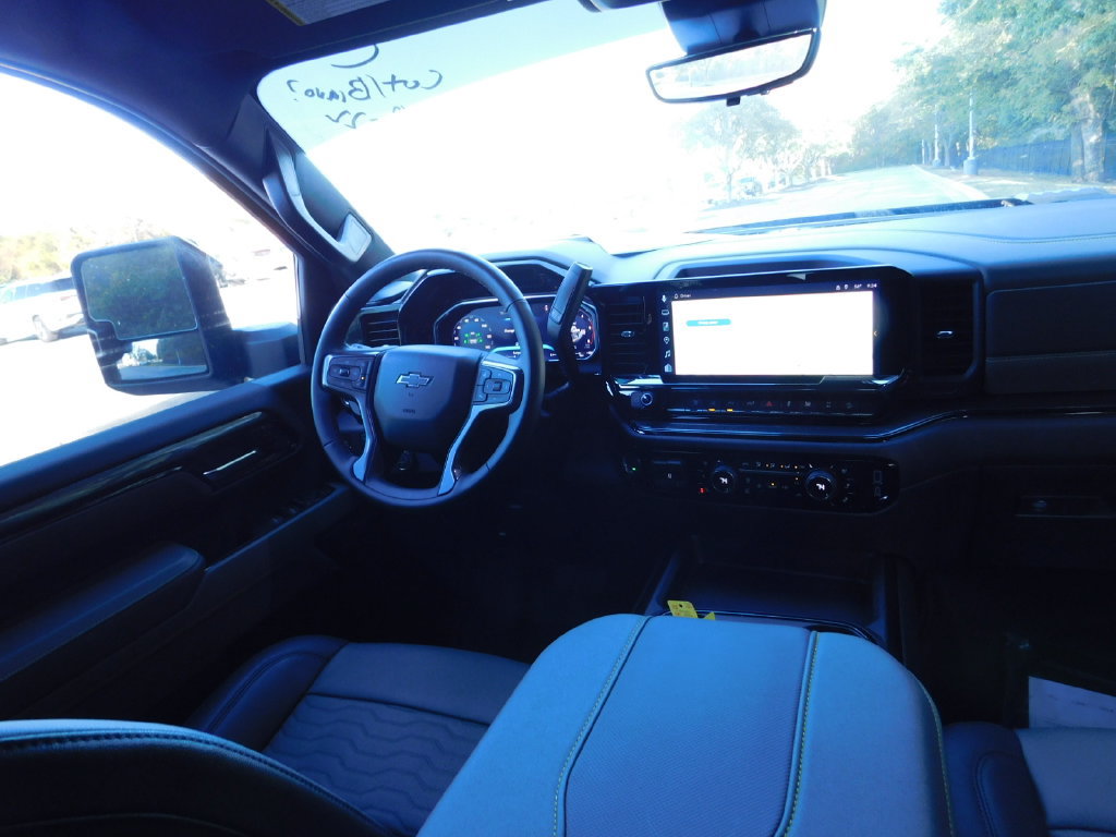 Certified 2026 Chevrolet Silverado 2500 ZR2 AWD/4WD image 6