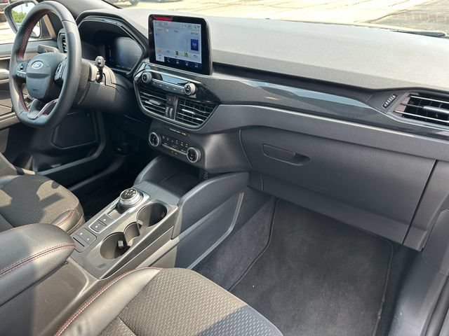 Used 2026 Ford Escape ST-Line AWD/4WD image 8