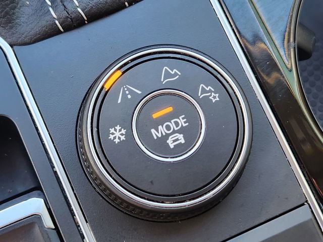 Used 2023 Volkswagen Atlas SE image 26