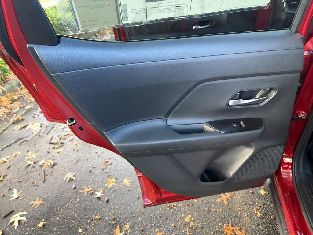 New 2026 Nissan Kicks SV image 30