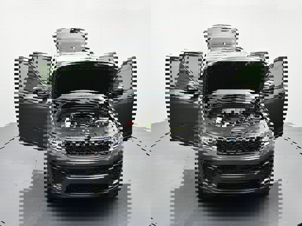 New 2026 Jeep Grand Cherokee Altitude image 42