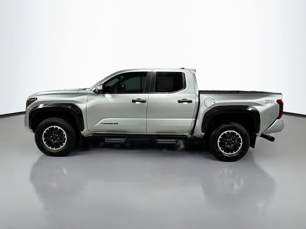 Used 2024 Toyota Tacoma TRD Off-Road w/ TRD Off Road Premium Package AWD/4WD image 10