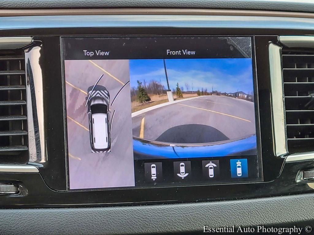 Used 2019 Chrysler Pacifica Touring-L w/ Advanced Safetytec Group image 20