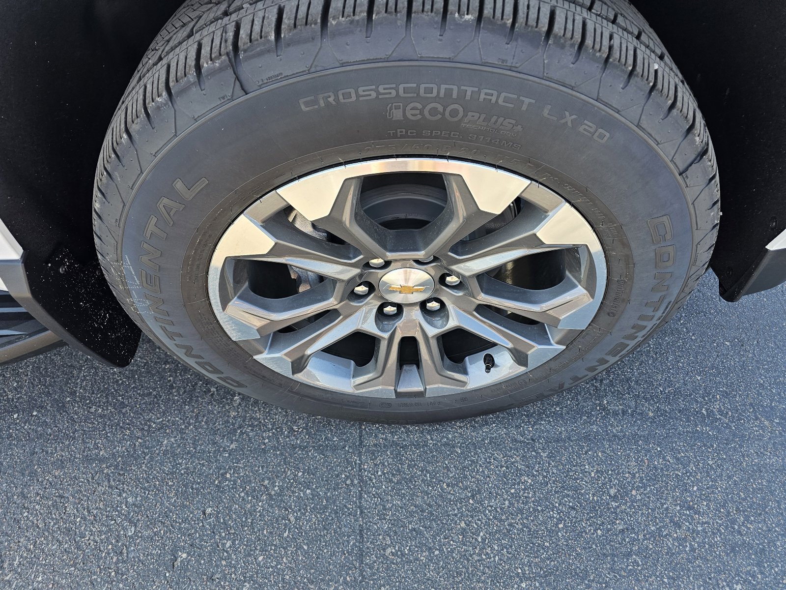 New 2026 Chevrolet Suburban LT w/ Comfort Package image 9